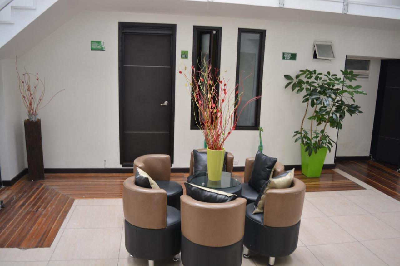 Hotel Quality Comfort House Bogotá Exterior foto