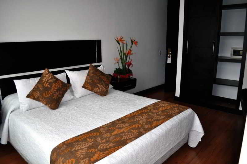 Hotel Quality Comfort House Bogotá Exterior foto